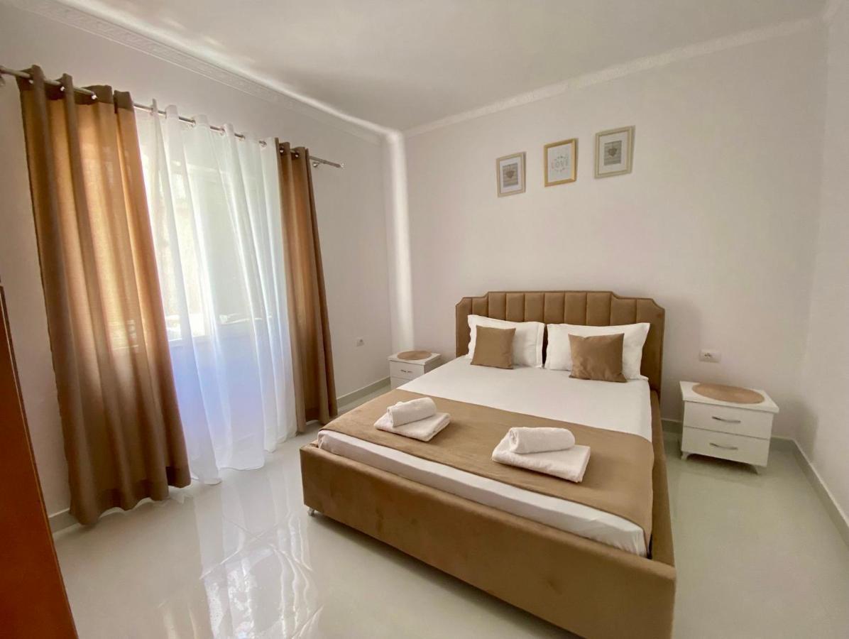 Ona Apartament Sarande Bagian luar foto